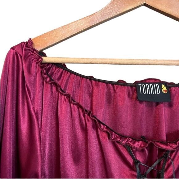 3 for $30! Torrid halloween long sleeve shirt‎ - Picture 2 of 9